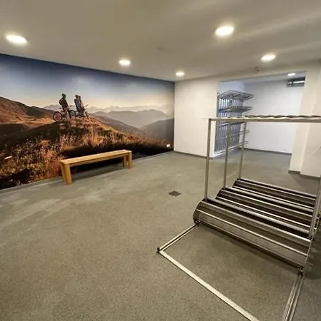 Christina דירה זאלבך הינטרגלם