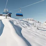 Christina Apartment *