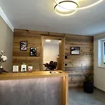 Christina Apartment *