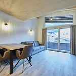 Christina Apartment *
