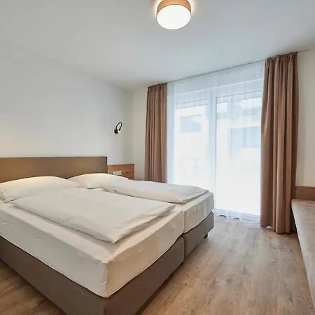 Christina Apartament *