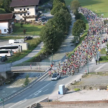 Christina Apartment *